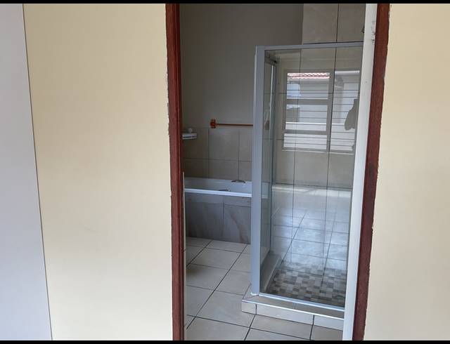 3 BEDROOM FREEHOLD FOR SALE IN SAGEWOOD